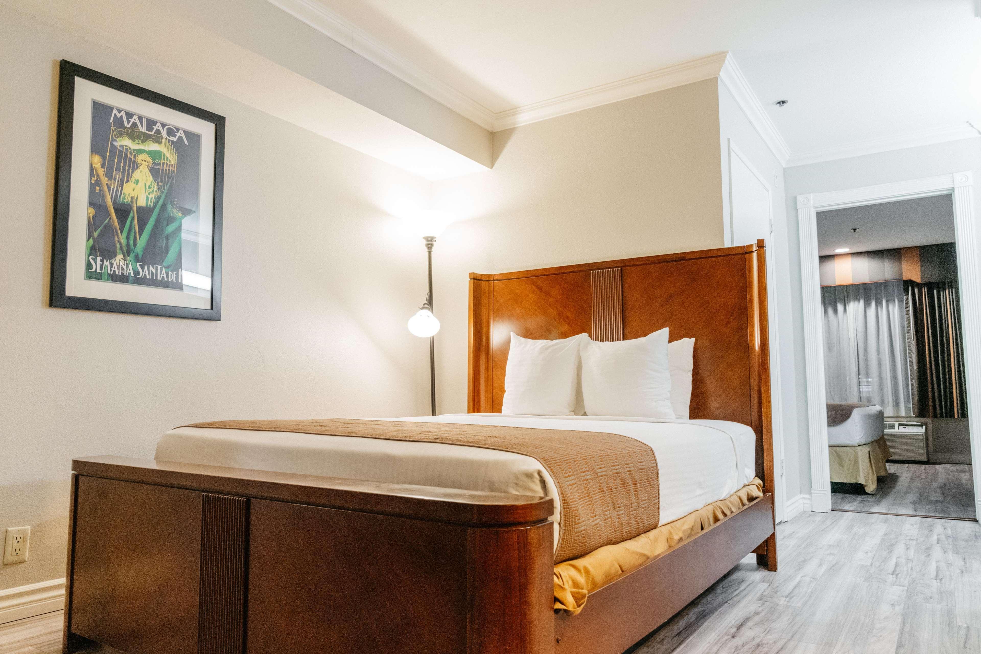 Best Western Palm Garden Inn Уестминстър Екстериор снимка