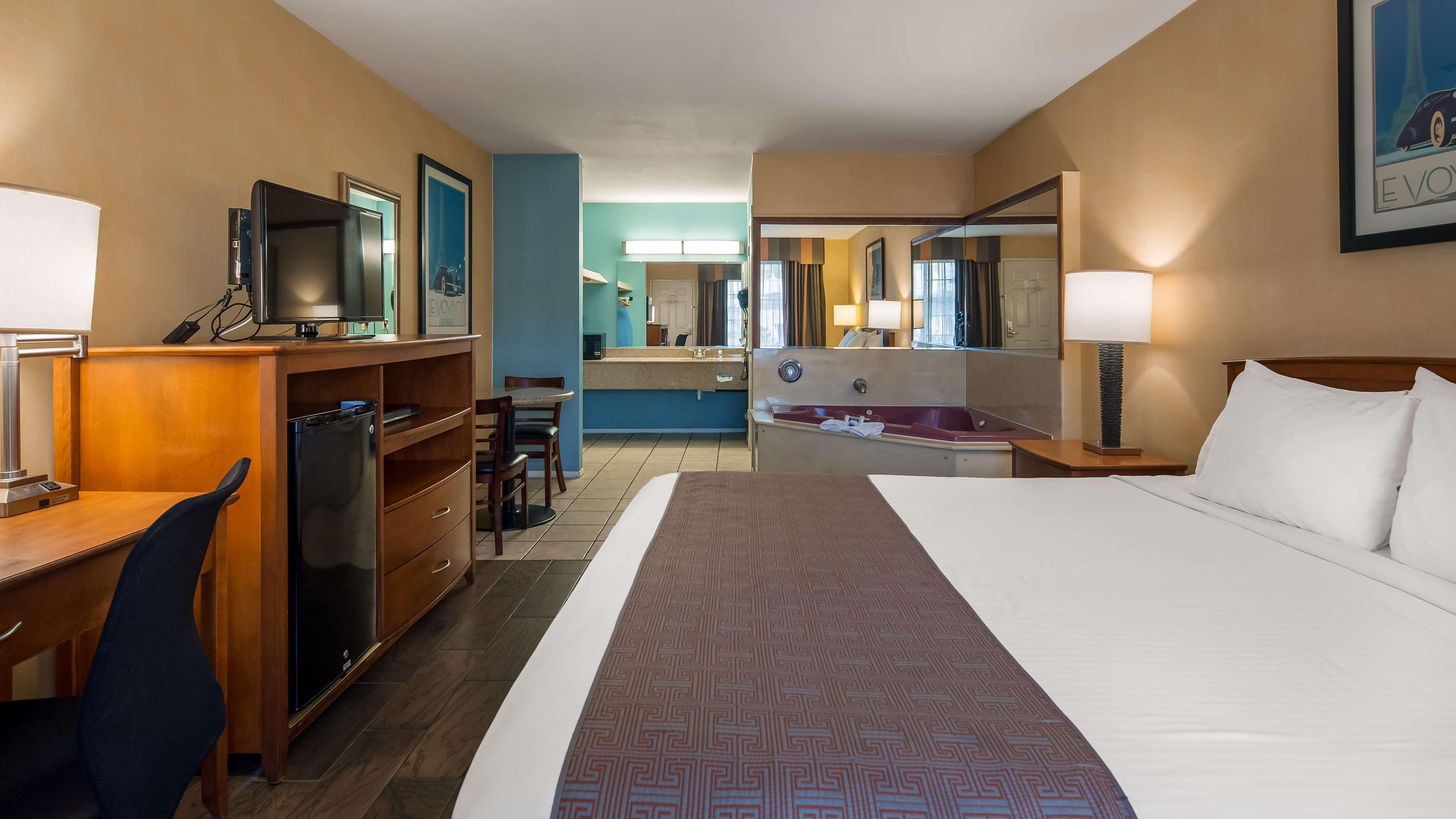 Best Western Palm Garden Inn Уестминстър Екстериор снимка